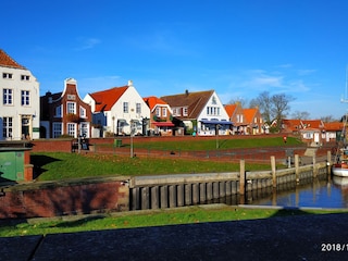 Häuserzeile am Hafen