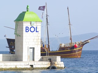 Bol-lighthouse