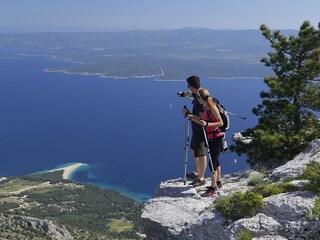 Insel-Brac-Vidova-gora-Blick-Zlatni-rat-Strand