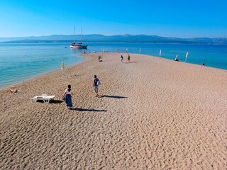 Bol-Zlatni rat-beach