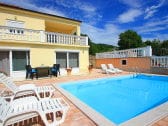 Die Villa Sunshine mit Swimmingpool