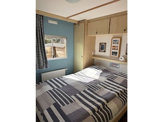 Schlafzimmer mit neuer Heizung