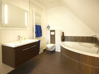 Badezimmer im OG