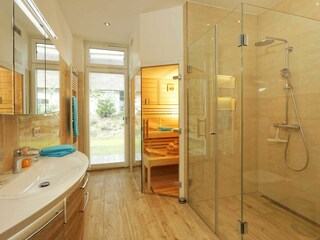 Bad mit Sauna