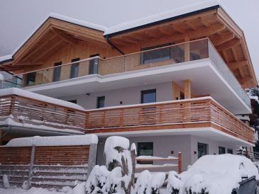 Apartment Granat in the Alpenchalet Zillertal