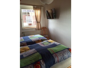 Schlafzimmer mit TV
