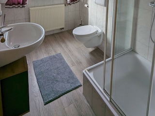 Badezimmer mit Dusche 0,90x0,90m
