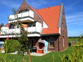 Sommertag, auf der Terrasse, im Strandkorb, genießen