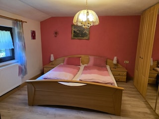 Schlafzimmer OG