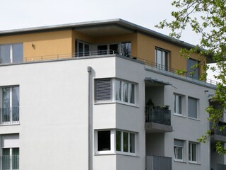 Wohnung ist das orangefarbene Dachgeschoss