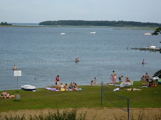 Vom Badestrand bis zum Strandhaus sind es nur 100 m