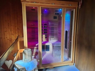 NEU2026: Infrarotkabine für Entspannung + Regeneration