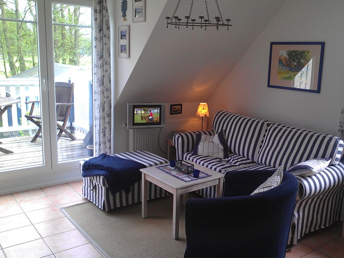 haus wohnzimmer oben:Ferienwohnung Haus Aabenraa 1, Ostseebad Prerow – Herr Olaf Burow haus wohnzimmer oben:Ferienwohnung Haus Aabenraa 1, Ostseebad Prerow – Herr Olaf Burow