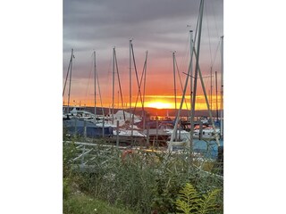 Sonnenuntergang am Hafen Unteruhldingen
