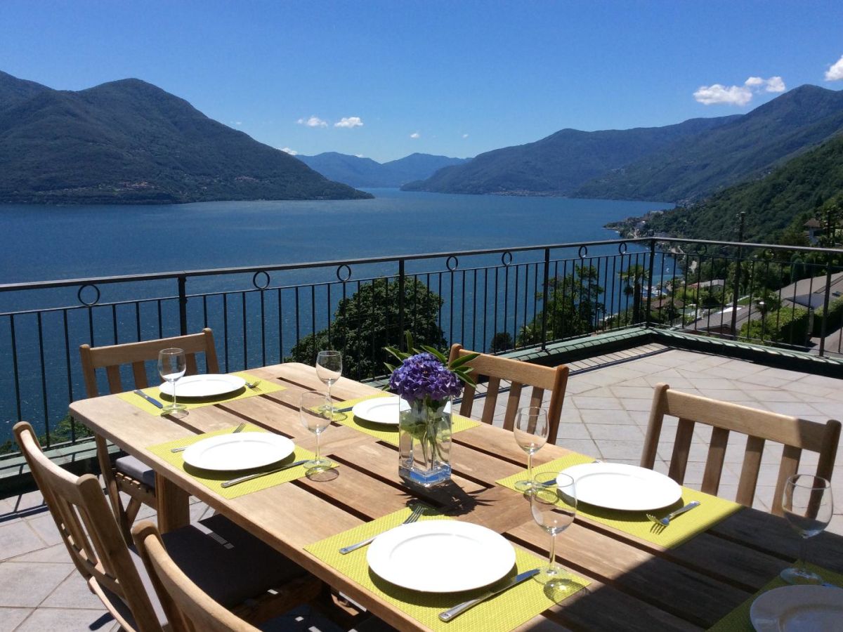 Ferienwohnung Attico Vista Lago Ronco Sopra Ascona Firma Fewotessin Frau Silvia Barcella