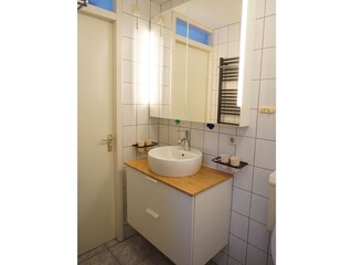 Modernes Badezimmer