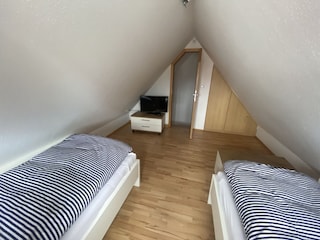 Schlafzimmer 4