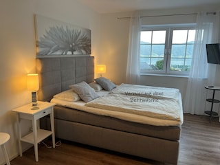 Schlafzimmer im Untergeschoss