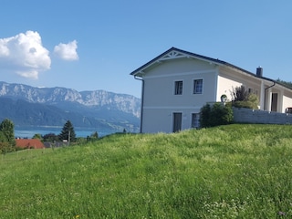 Blumenwiesen, See und Berge - Urlaubsfreude!