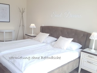Schlafzimmer im Untergeschoss "Sweet Dreams"