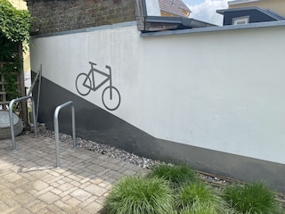 Fahrradstellplatz im Gräsergarten