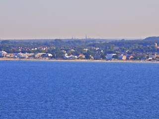 Blick bis nach Lübeck, siehe Kirchtürme