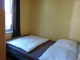 2. Schlafzimmer