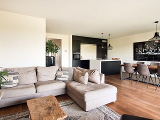 Wohnzimmer mit Küche