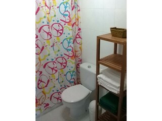 Badezimmer mit Dusche