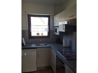 Funktionale und hochwertig ausgestattete Küche