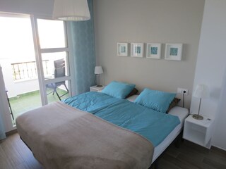 Doppelzimmer mit Balkon, dt. TV und Klimaanlage