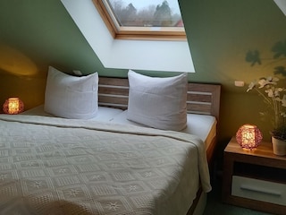 Schlafzimmer 2