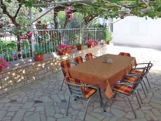 Terrasse mit Grill