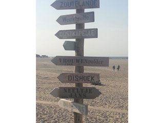 Beach at Vrouwenpolder with nice walkingroutes