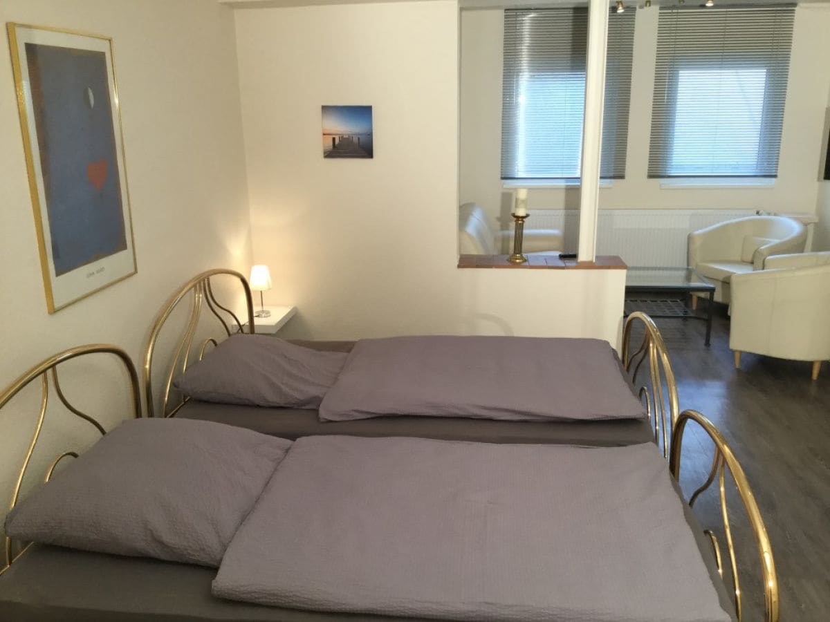 Schlafzimmer 2 mit Sitzecke