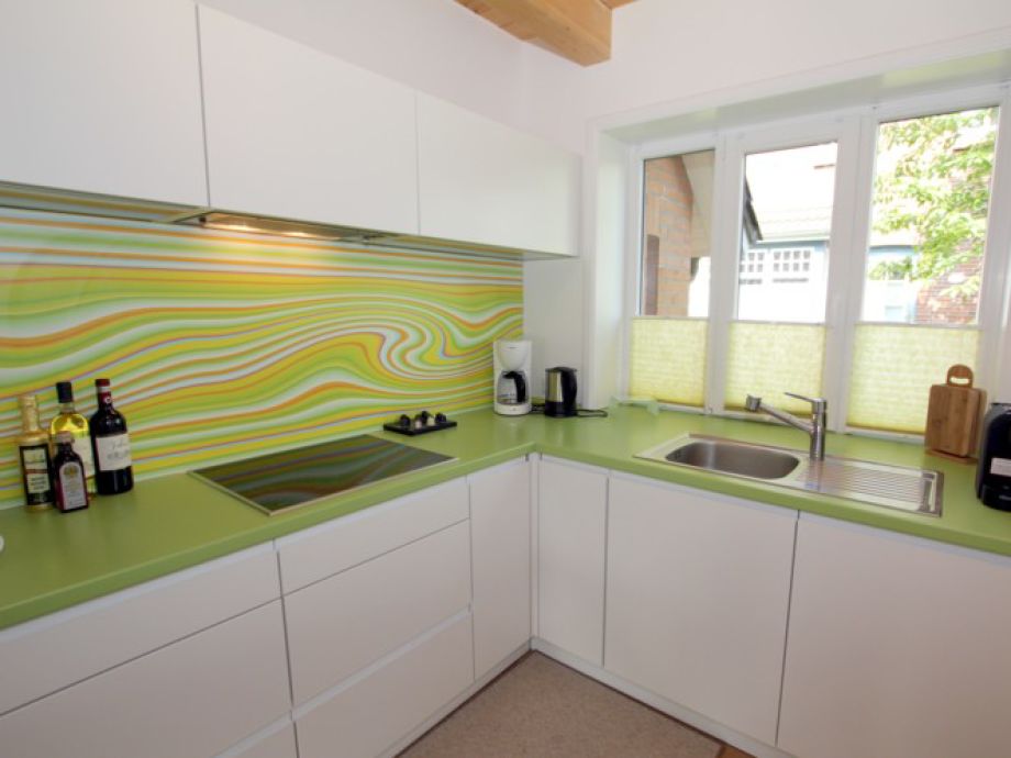 ferienwohnung 1 im haus liguster, am grünstreifen 29, föhr firma frädrich ferienwohnungen und Küchenzeile Hauswirtschaftsraum ~ ferienwohnung 1 im haus liguster, am grünstreifen 29, föhr firma frädrich ferienwohnungen und