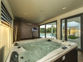 Villa Tinjan Caratteristiche 14