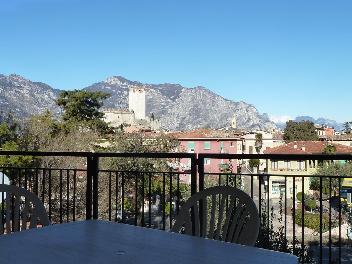 Blick vom Balkon auf die Scaliger Burg