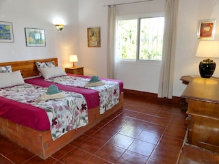 Schlafzimmer 1