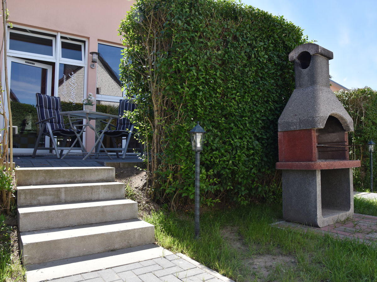 Terrasse und Grill