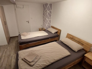 Schlafzimmer2 DG