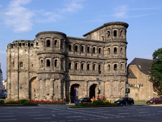 Porta Nigra - Wahrzeichen der Stadt Trier