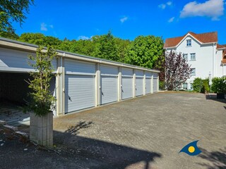 Garage mit Doppel- bzw. Duplexparksystem