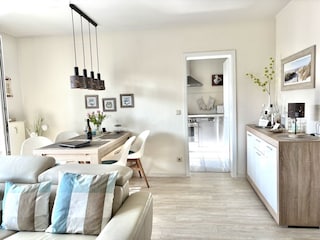 Moderner Wohn-Essbereich