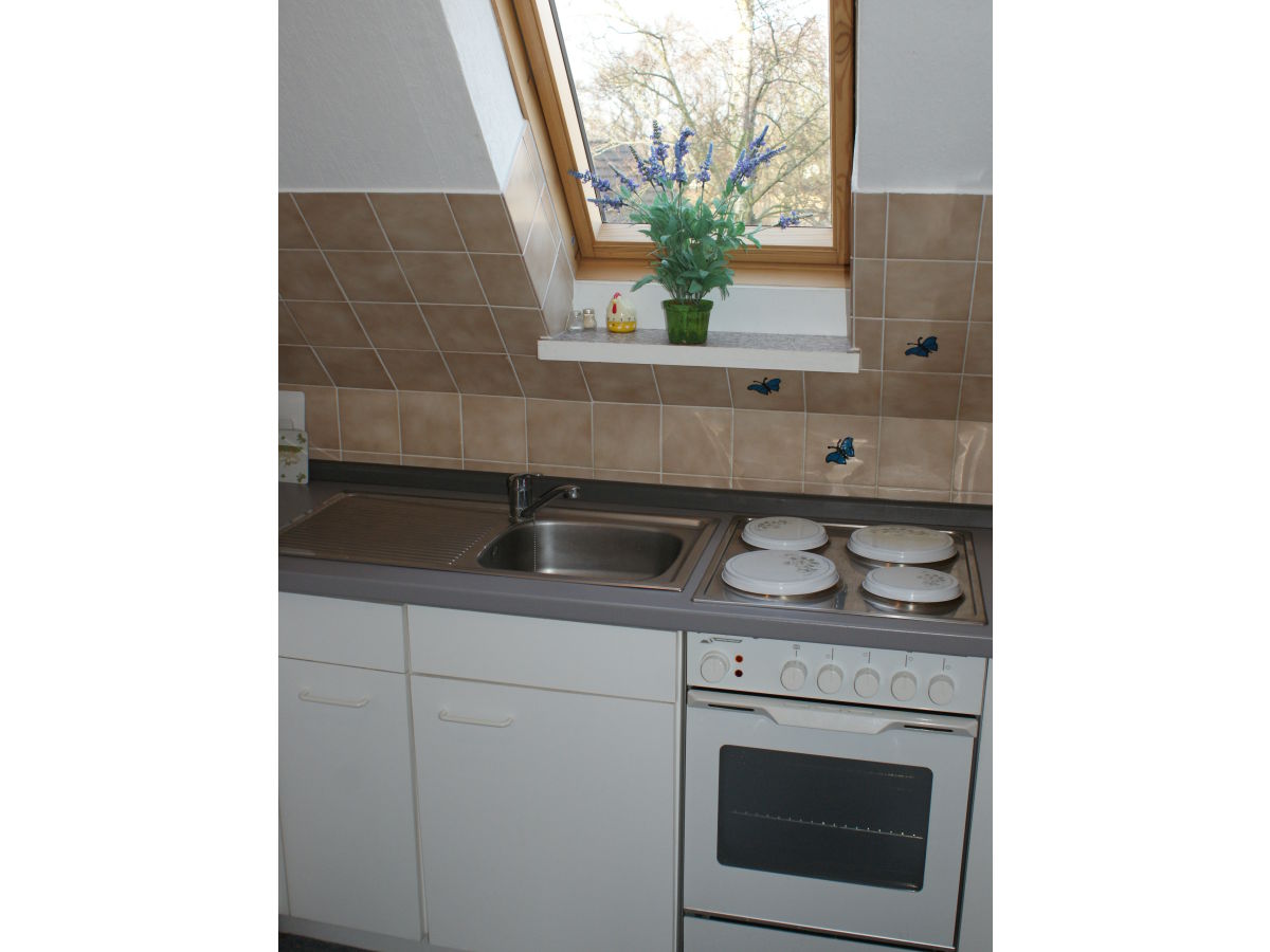 ferienwohnung"am wehl" 2, büsum firma holmer dreessen gmbh frau walzer Küchenzeile Ecke ~ ferienwohnung"am wehl" 2, büsum firma holmer dreessen gmbh frau walzer