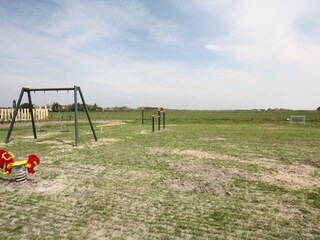 Holiday apartment Buren Environment 17