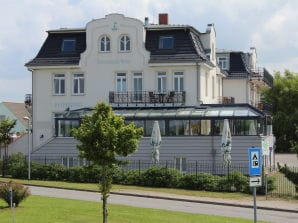 Apartment Pension Strandschloss Arielle - Börgerende-Rethwisch - image1