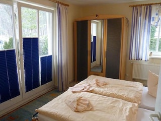 Kleineres Schlafzimmer