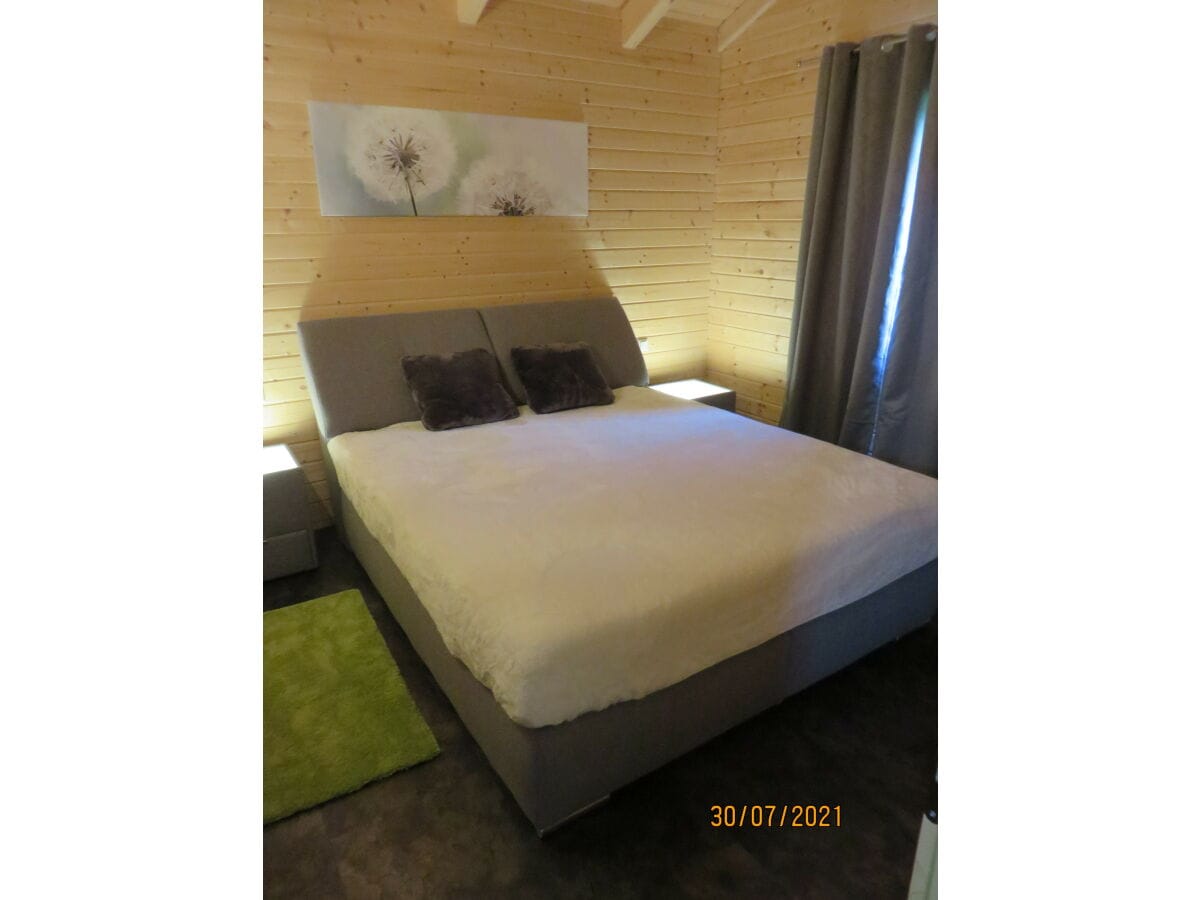 Schlafzimmer I