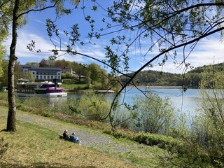 Blick zum Henneseedamm